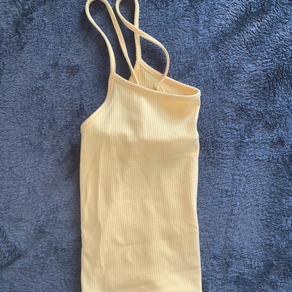 AE | Cropped Yellow Tank Top - Picture 8 of 9